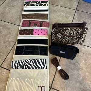 Miche purse with extra shells and hanging case